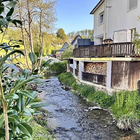 Smart 1 Bb1 200 ホテル *